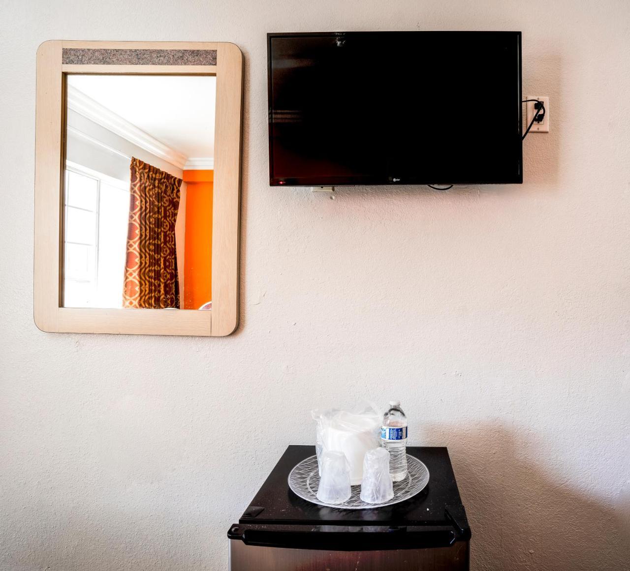 Value Inn Hollywood Лос-Анджелес Экстерьер фото