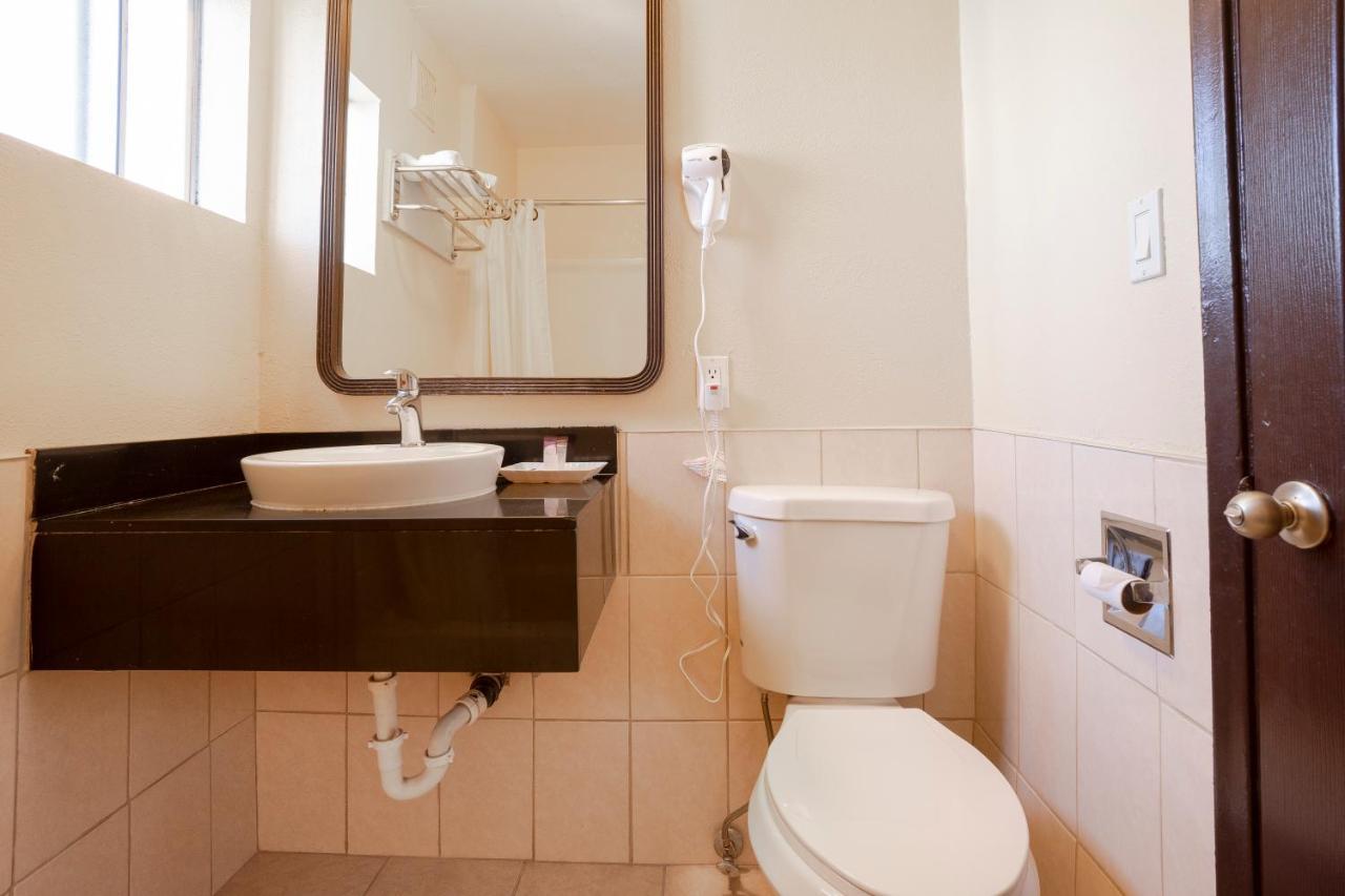 Value Inn Hollywood Лос-Анджелес Экстерьер фото